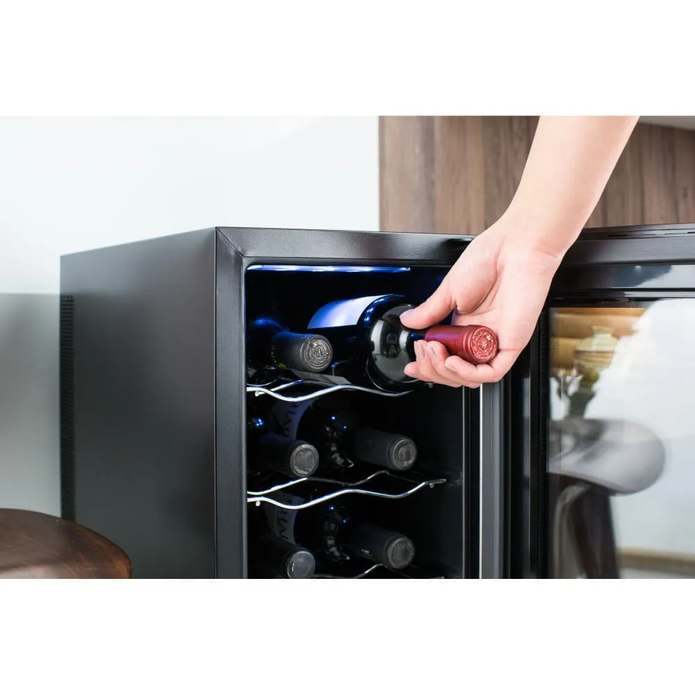 Adega de Vinho Climatizada Electrolux 8 garrafas Uma Porta Acabamento em Alumínio (ACB08)