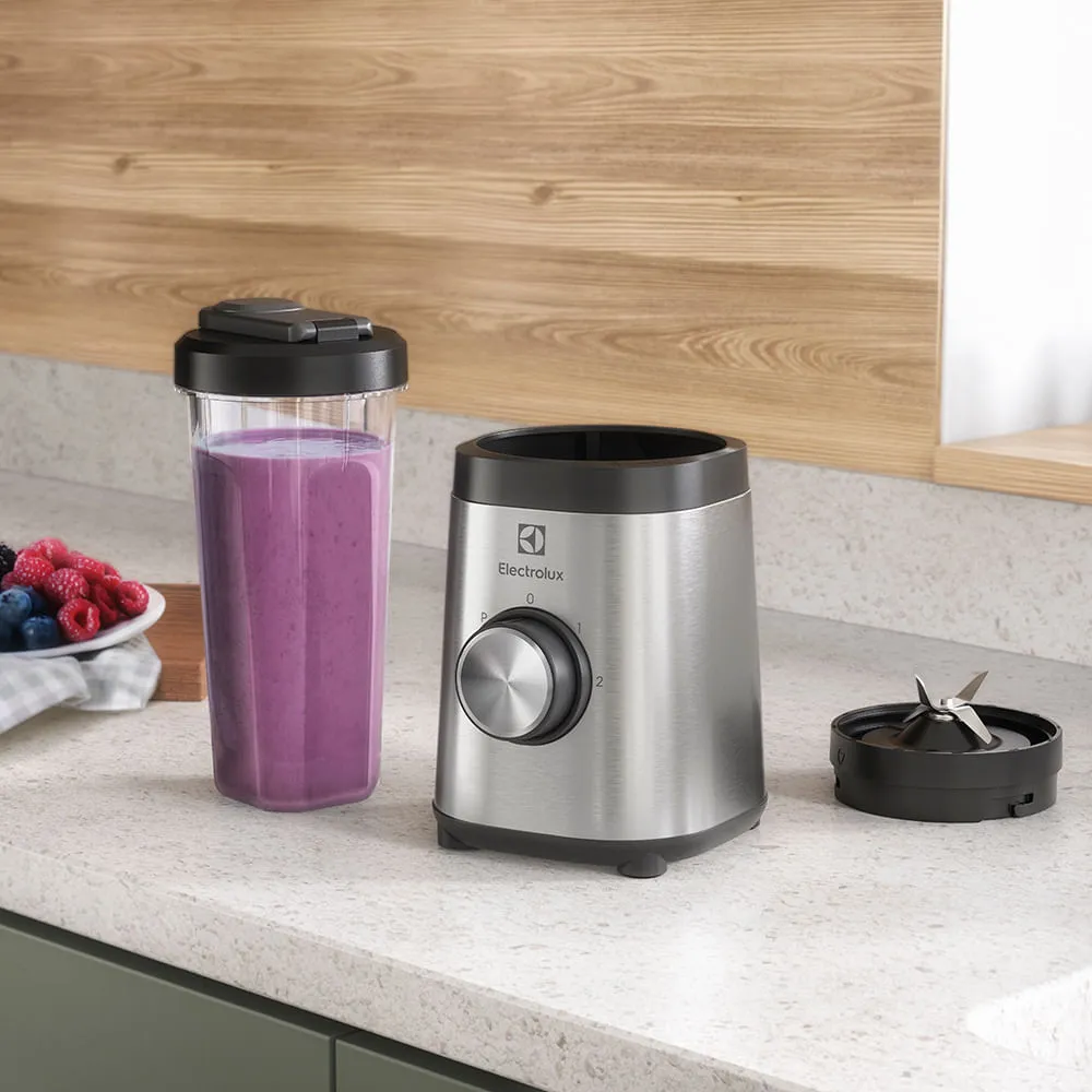 Garrafa de Plástico Electrolux Coqueteleira Shaker 600ml Sport Blender
